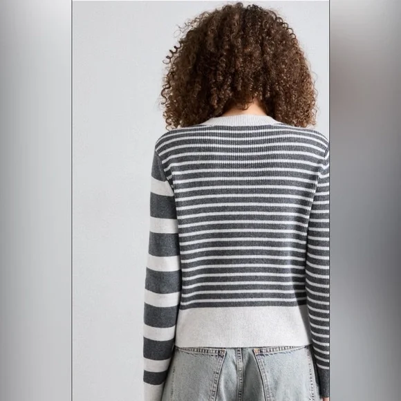 Baum und pferdgarten horizontal strip grey wool crew neck sweater size M - Picture 3 of 6